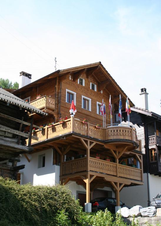 B&B Cafe De La Poste Agettes Exterior foto