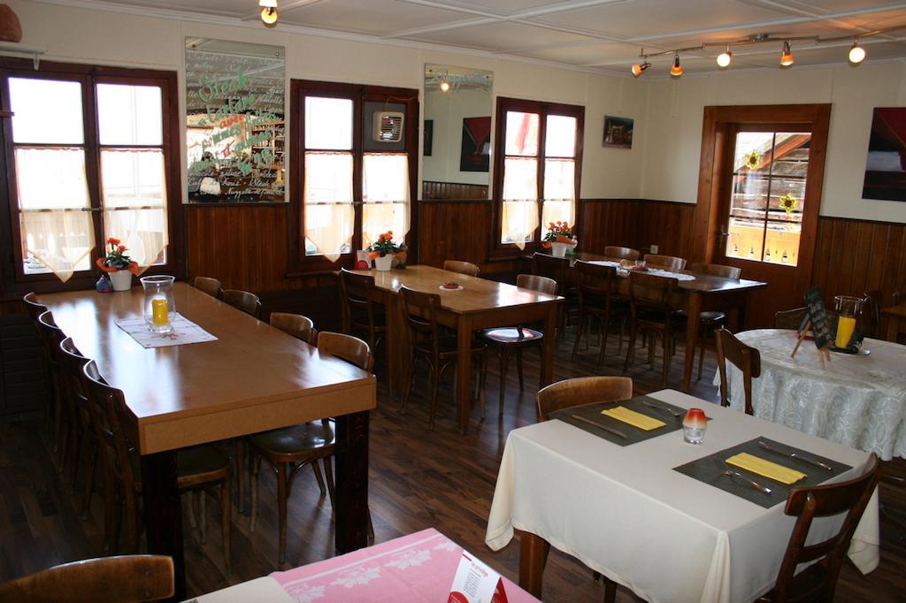 B&B Cafe De La Poste Agettes Exterior foto